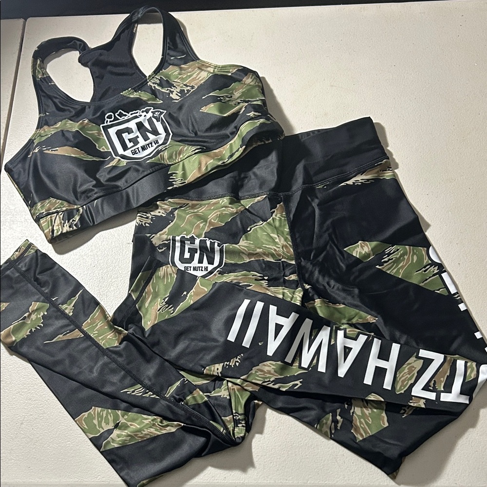 Women's Camouflage Leggings M and Sports Bra L Set Get Nutz Hawaii